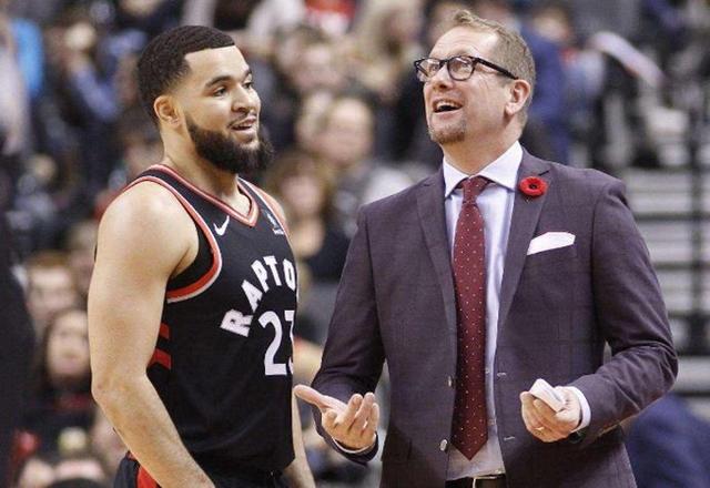 奏中打球 奏中打球