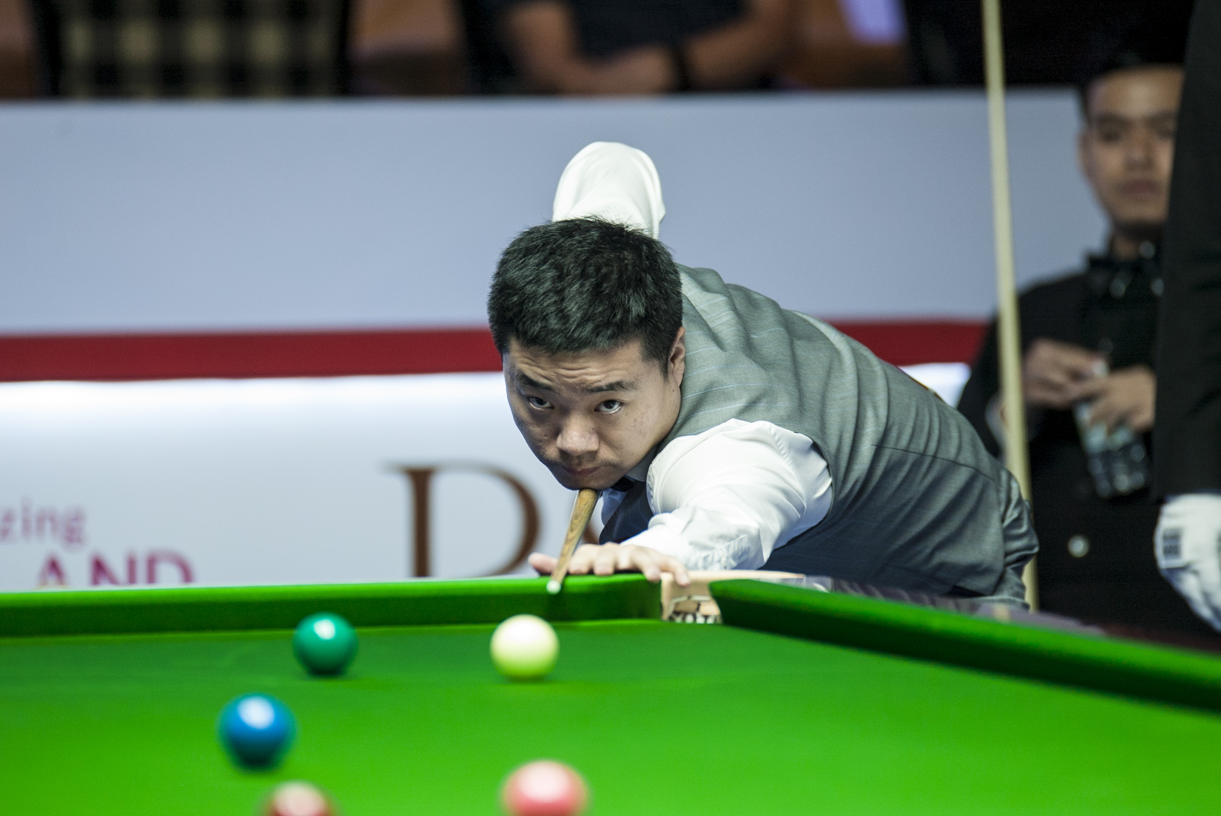 了队内士气 了队内士气