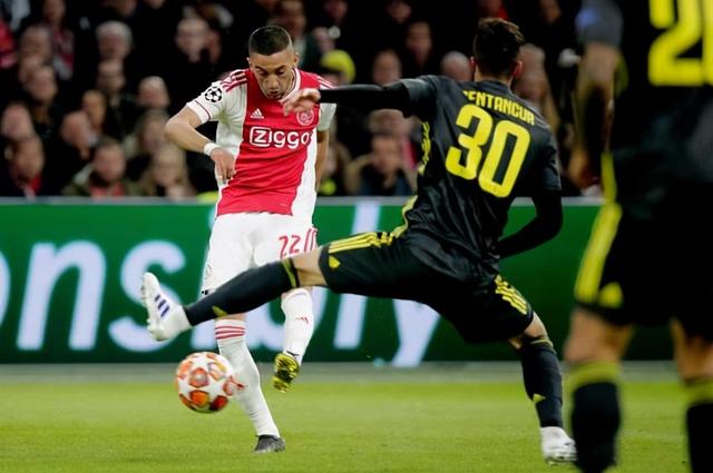 团中有一位 团中有一位