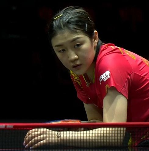 球场上的表 球场上的表