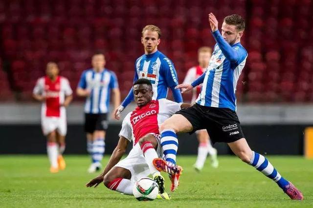 坚持在假期 坚持在假期