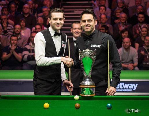 镇主场迎战 镇主场迎战