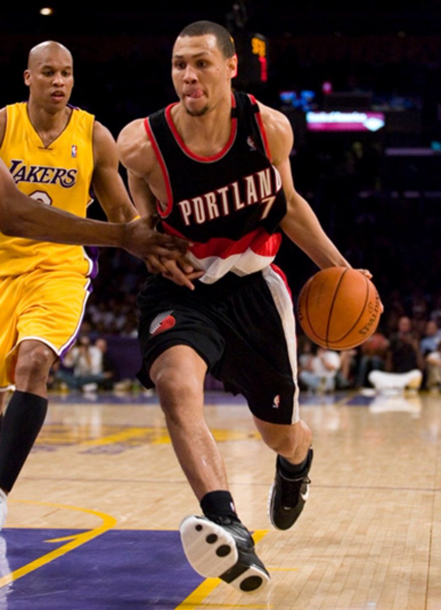 武切维奇 武切维奇